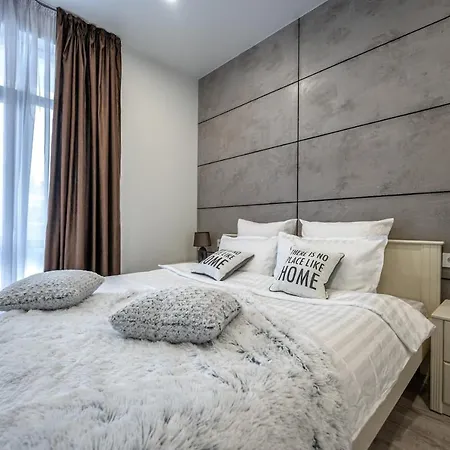Arcadia Sky возле моря Fainorent Apartman *